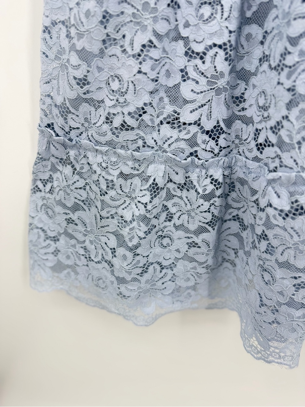 Hill House NWT The Collector's Edition Lace Ellie Nap Dress Blue Lace Size M - Picture 4 of 10
